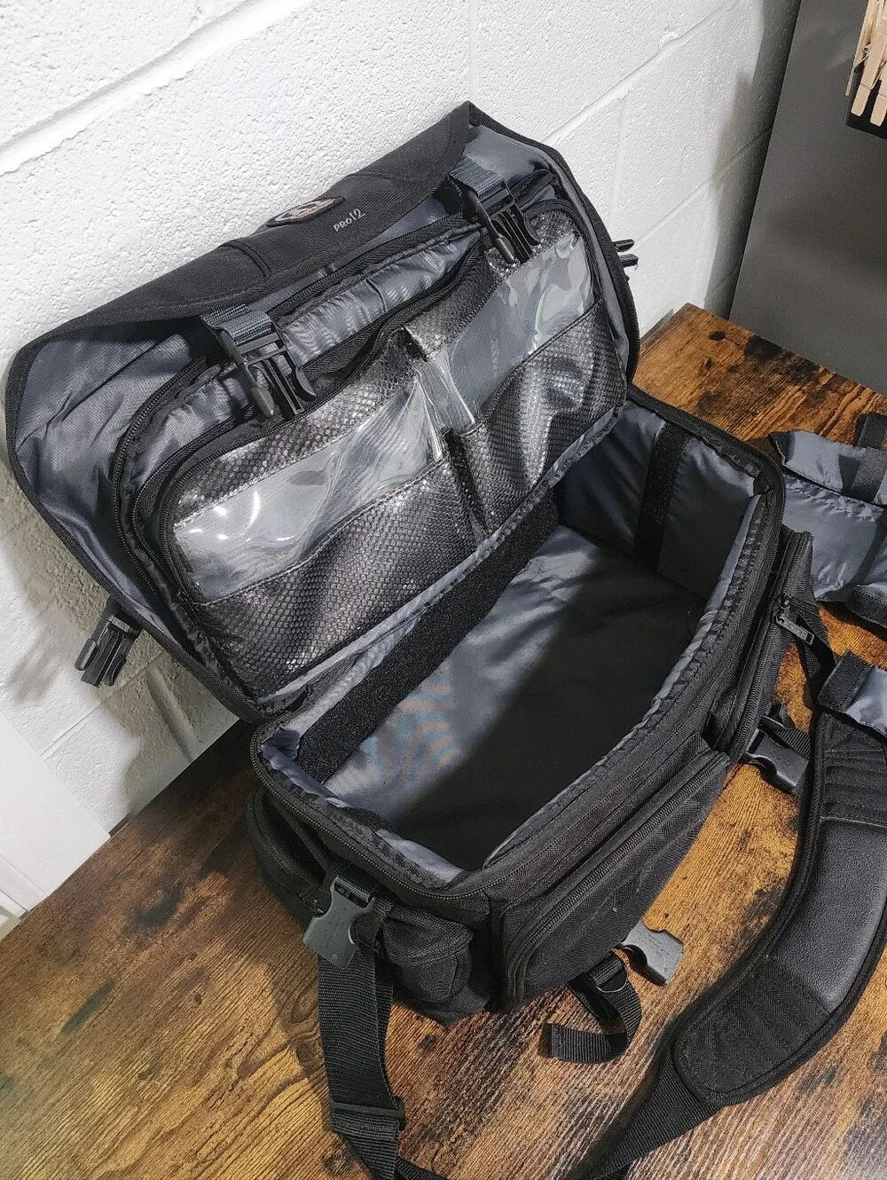 Tamrac pro12 black